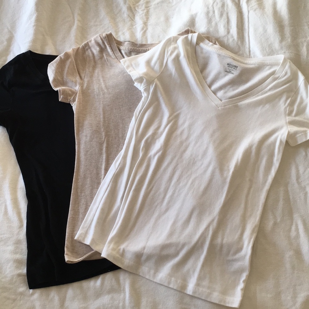 Mossimo V-neck Tee Bundle of 3, Medium